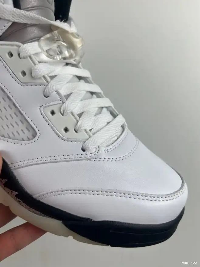 Cheap Husky AIR DD0587-110 5 RETRO JORDAN 'WHITE BLACK' 0625